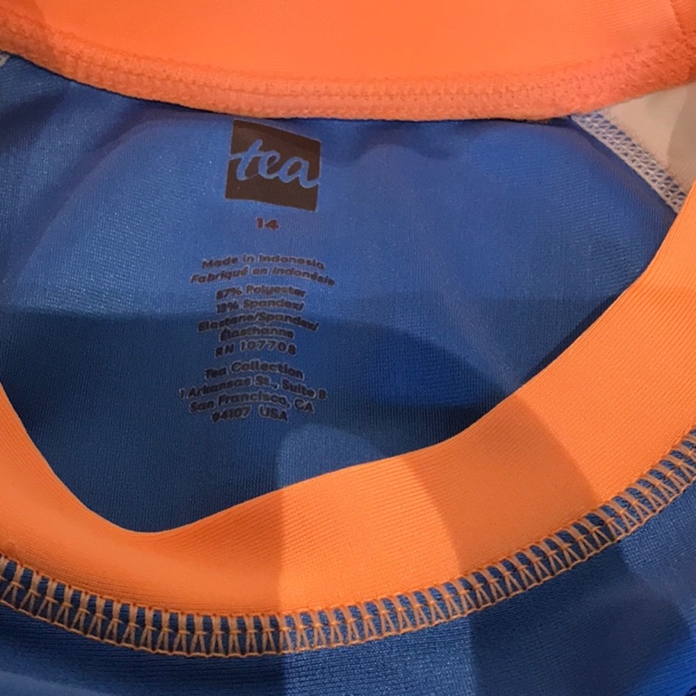 Tea Rash Gaurd - Picture 2 of 7
